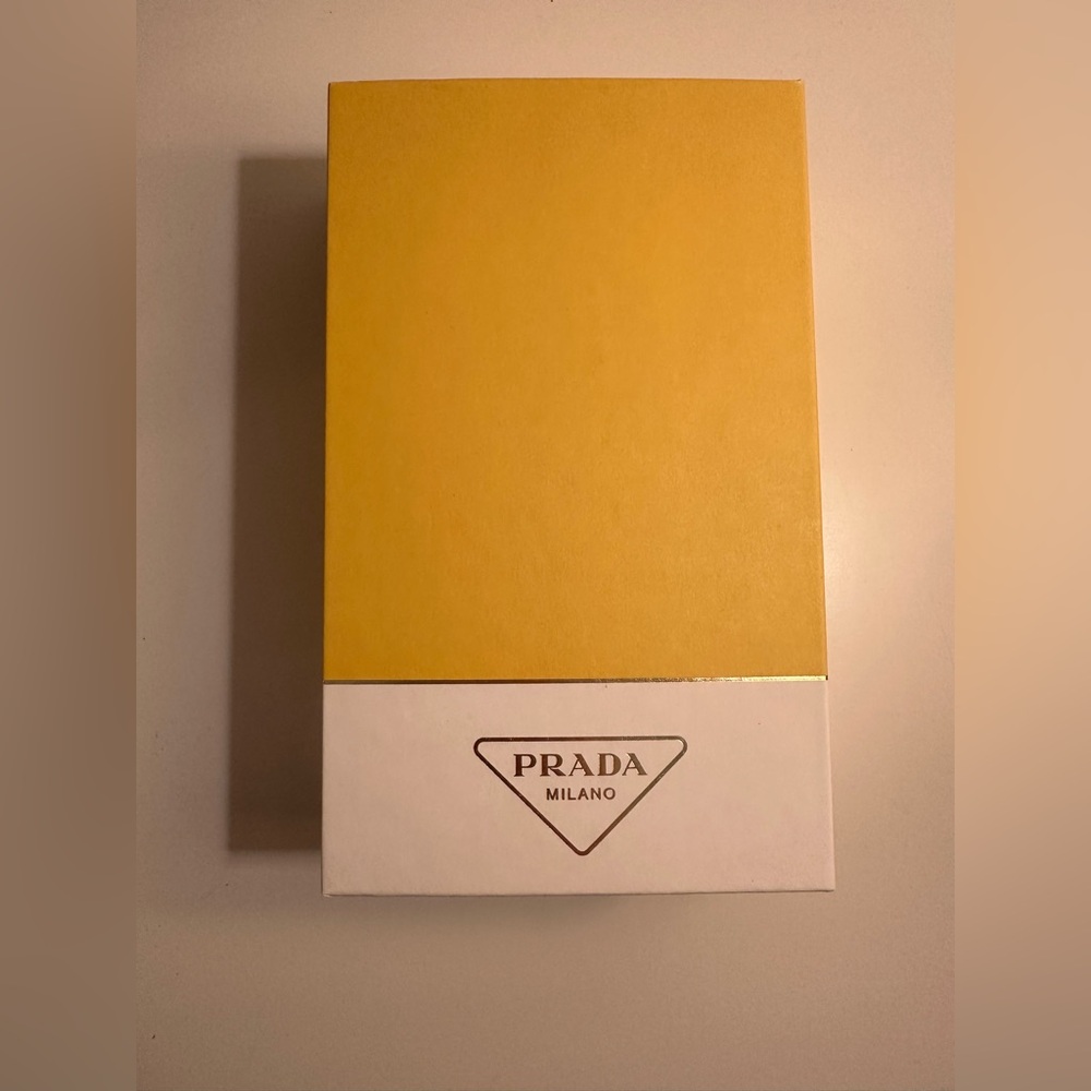 🆕💛 PRADA Yellow empty box - Picture 3 of 8